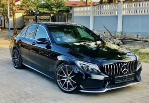 Mercedes-Benz C200 2015 Matt Black