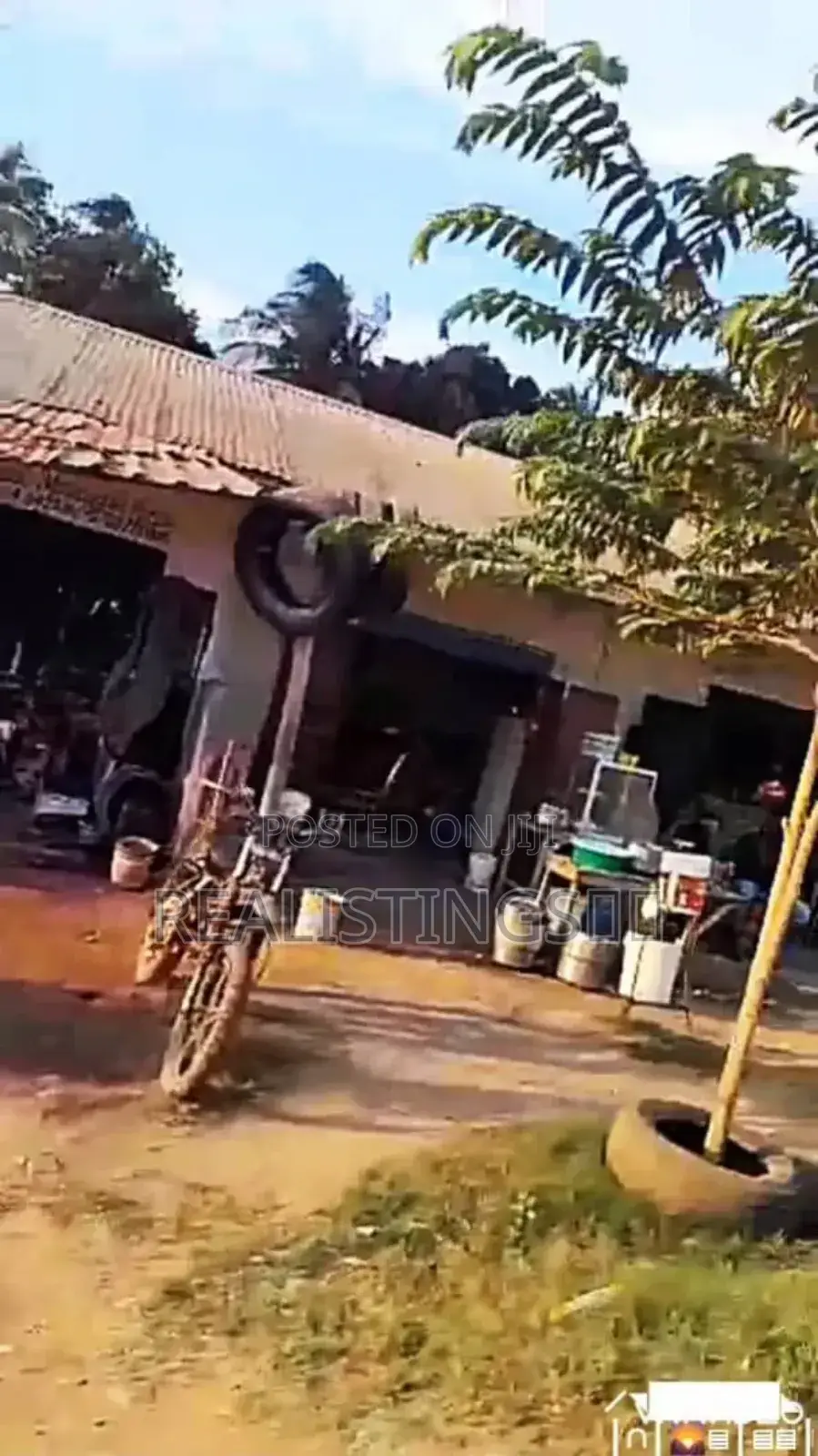 Dar Kibamba: Ekari 1 Yenye Fremu 4 Ofisi Morogoro Road Inauzwa