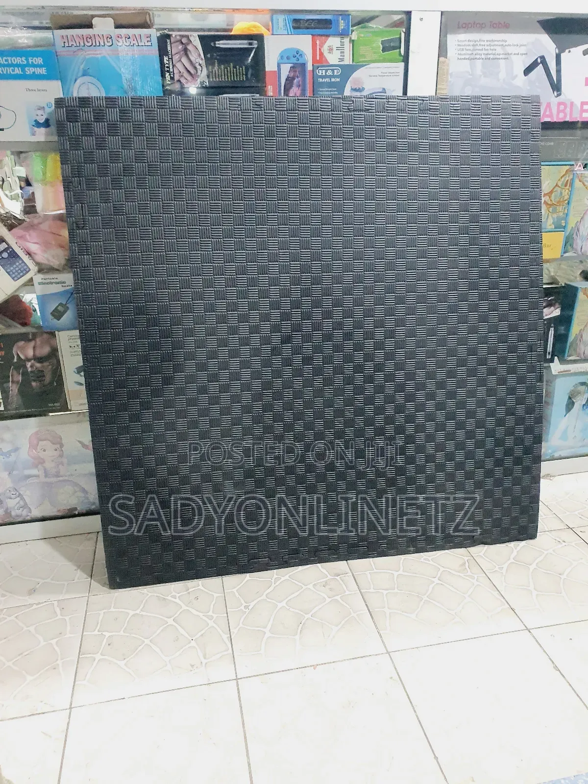 Floor Rubber Mats (1×1meter)