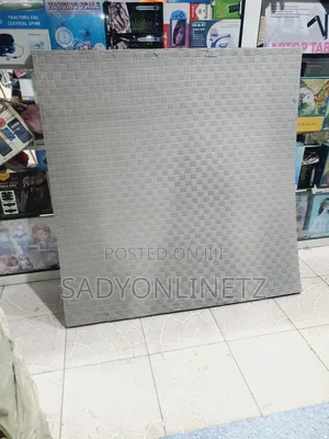 Floor Rubber Mats (1×1meter)