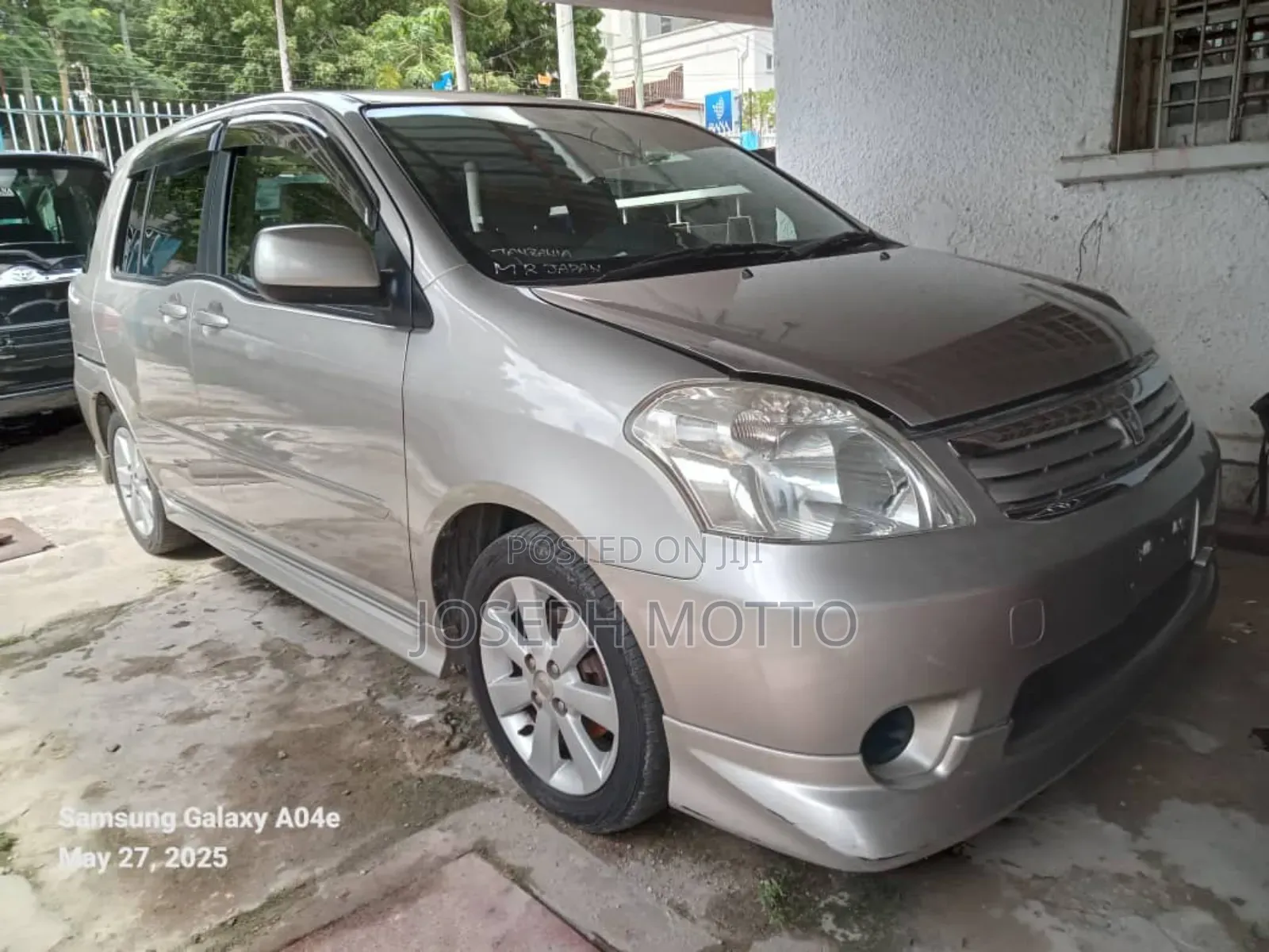 Toyota Raum 1.5 AWD 2007 Gold