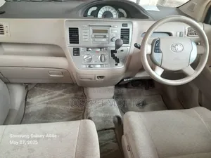 Toyota Raum 1.5 AWD 2007 Gold