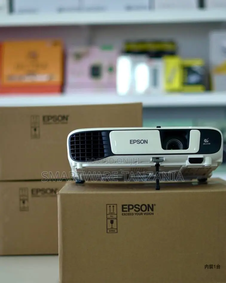 Epson Eb-S41 Portable Projector | 3300 Lumens Svga Hdmi