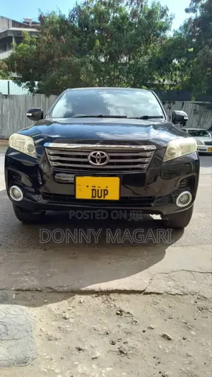 Toyota Vanguard 2012 Black