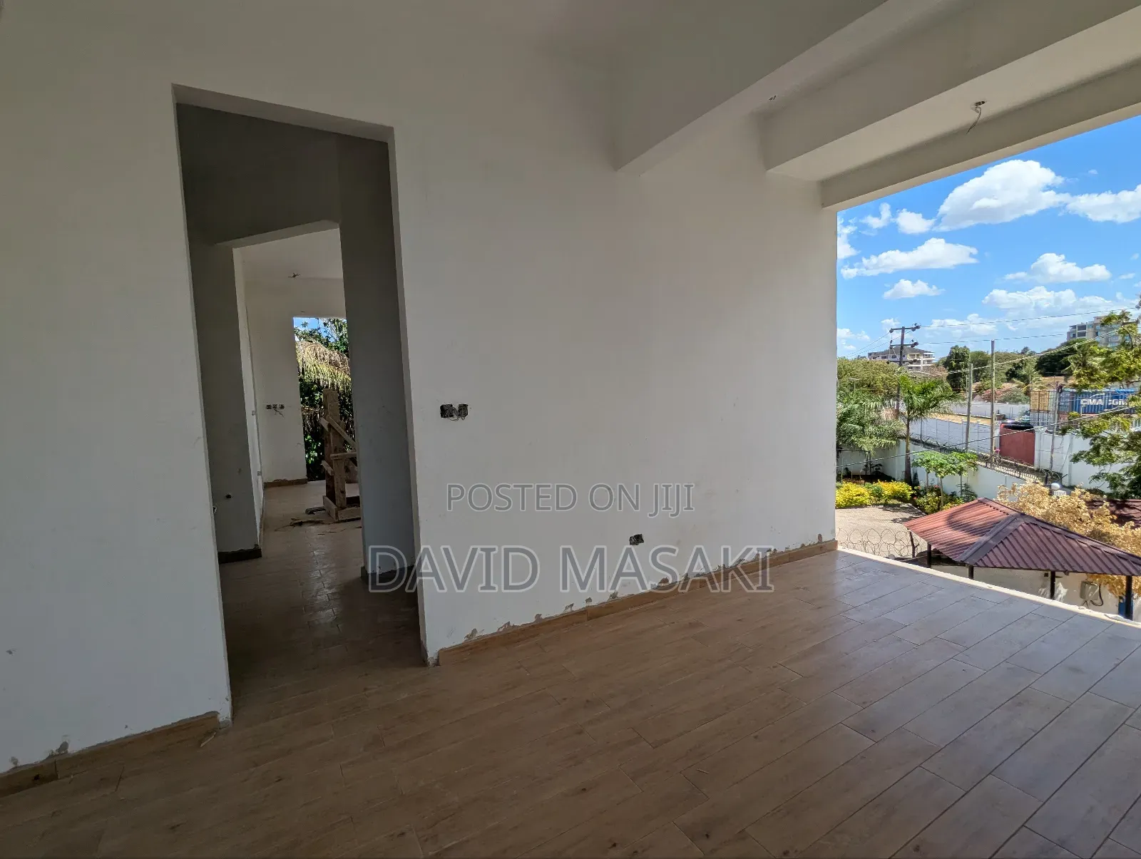 17bdrm Block of Flats in Compound, Masaki for rent