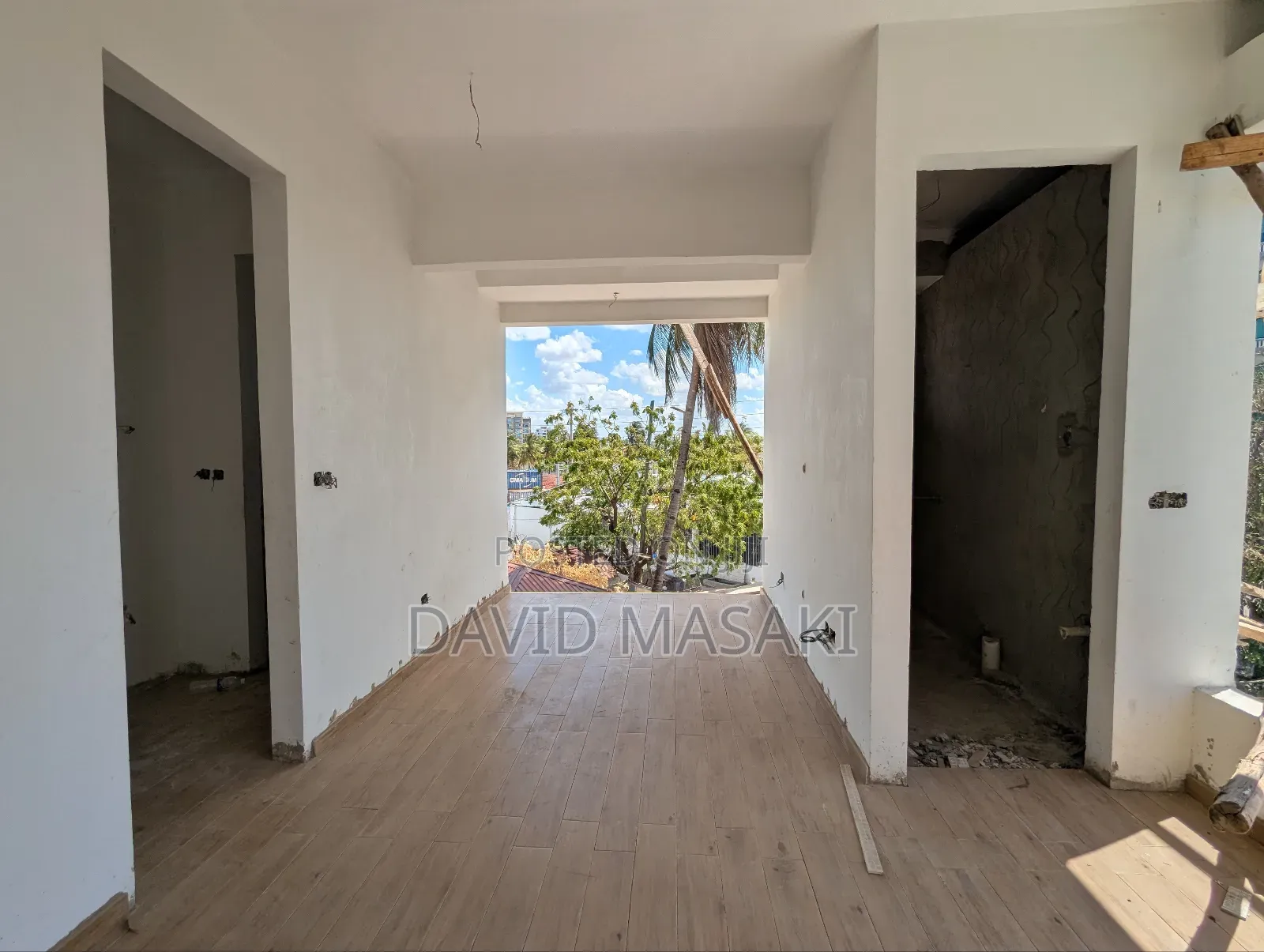17bdrm Block of Flats in Compound, Masaki for rent