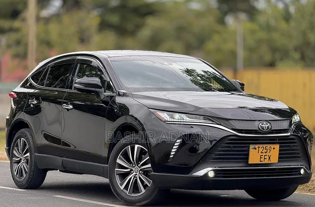 Toyota Harrier 2.0 2020 Black