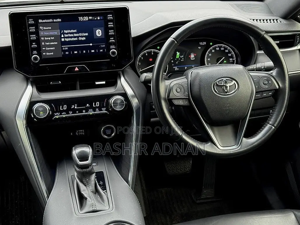 Toyota Harrier 2.0 2020 Black