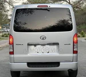 Toyota Quantum 2005 Silver