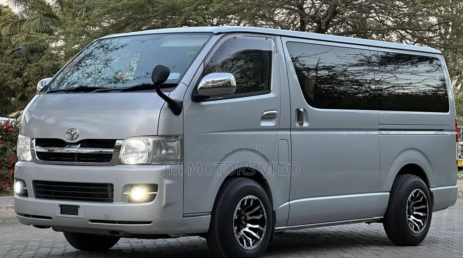 Toyota Quantum 2005 Silver