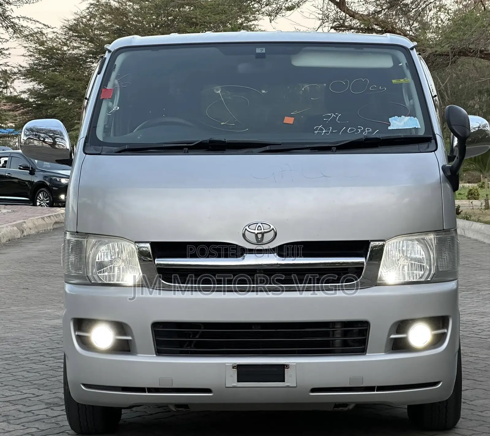 Toyota Quantum 2005 Silver