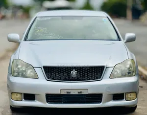 Toyota Crown 2006 Silver