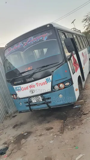 Tata Starbus Ultra Skool 2008 Green