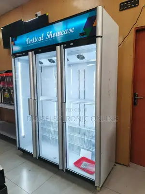 *Showcase Fridge* 3 Door