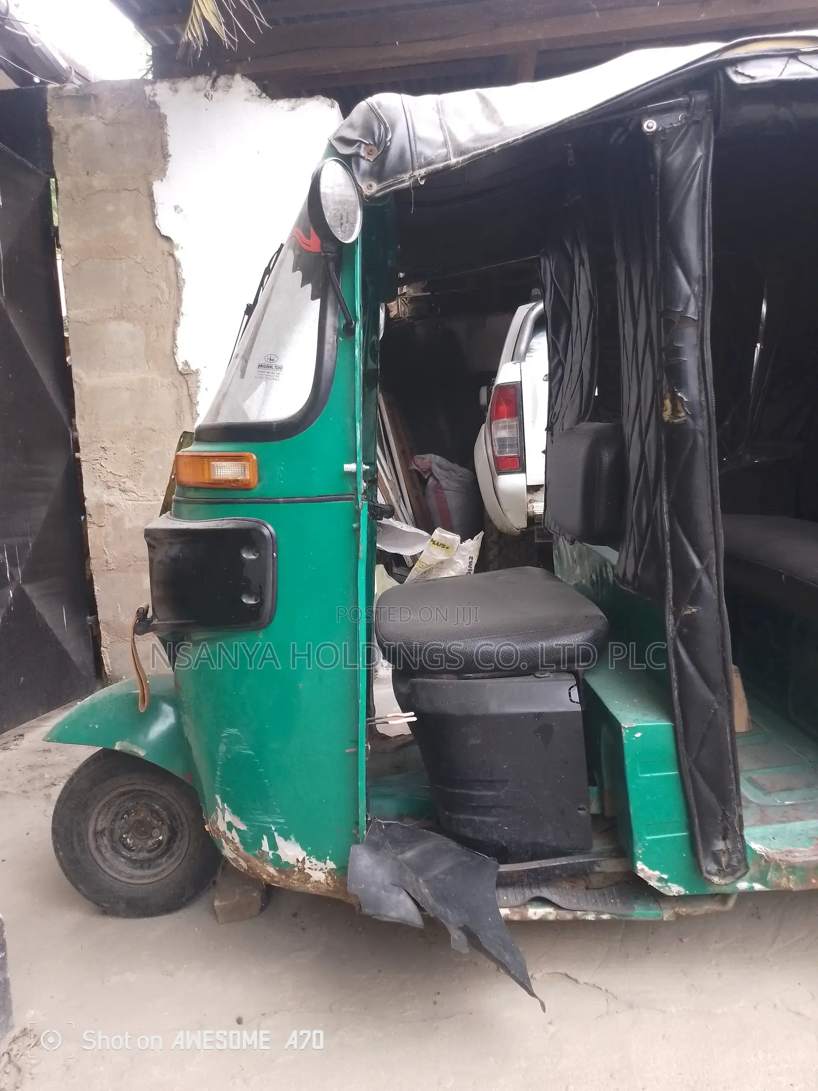Bajaj RE 2020 Green