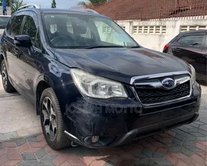 Subaru Forester 2.5i Premium PZEV 4dr SUV AWD (2.5L 4cyl 6M) 2014 Black