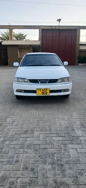 Toyota Carina 1.5 FWD Sedan 2001 White