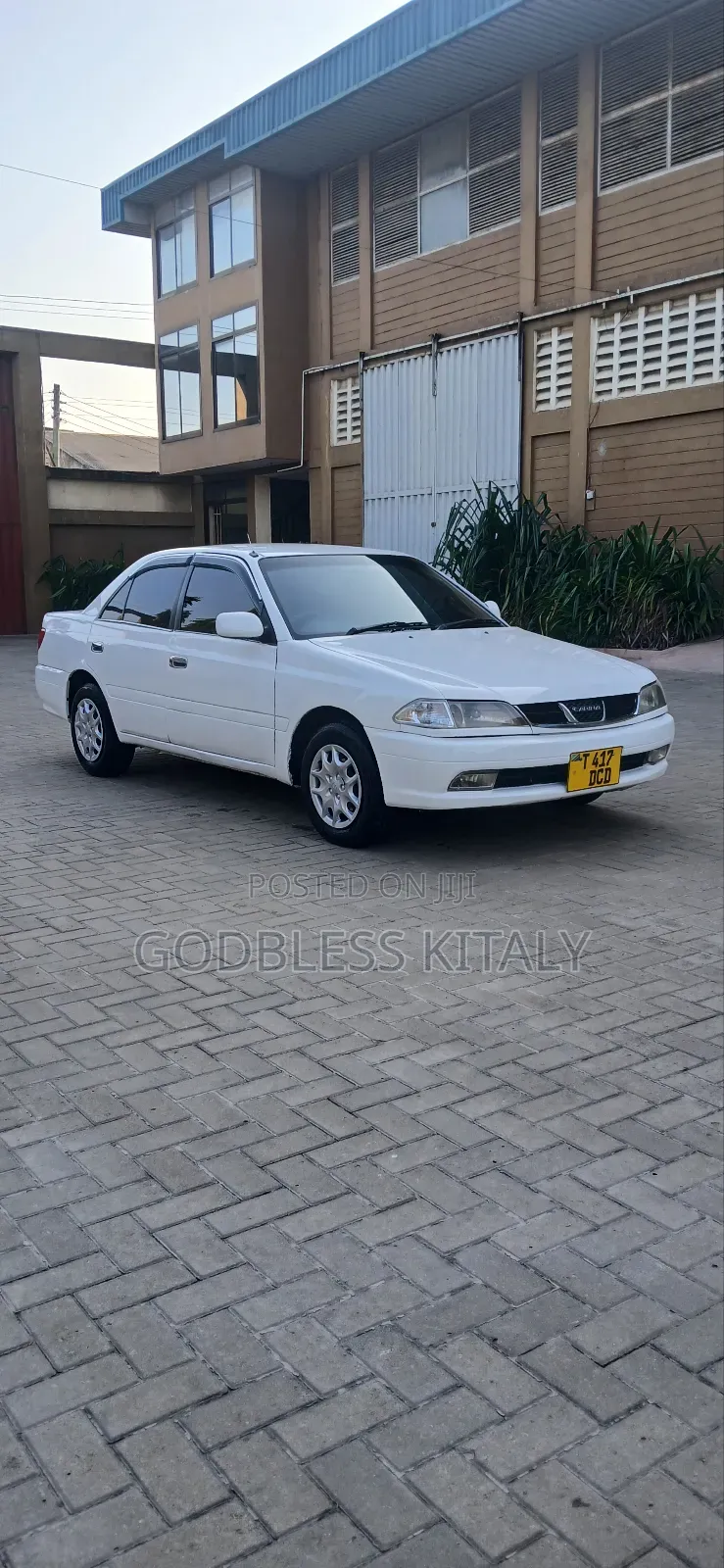 Toyota Carina 1.5 FWD Sedan 2001 White