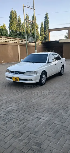 Toyota Carina 1.5 FWD Sedan 2001 White