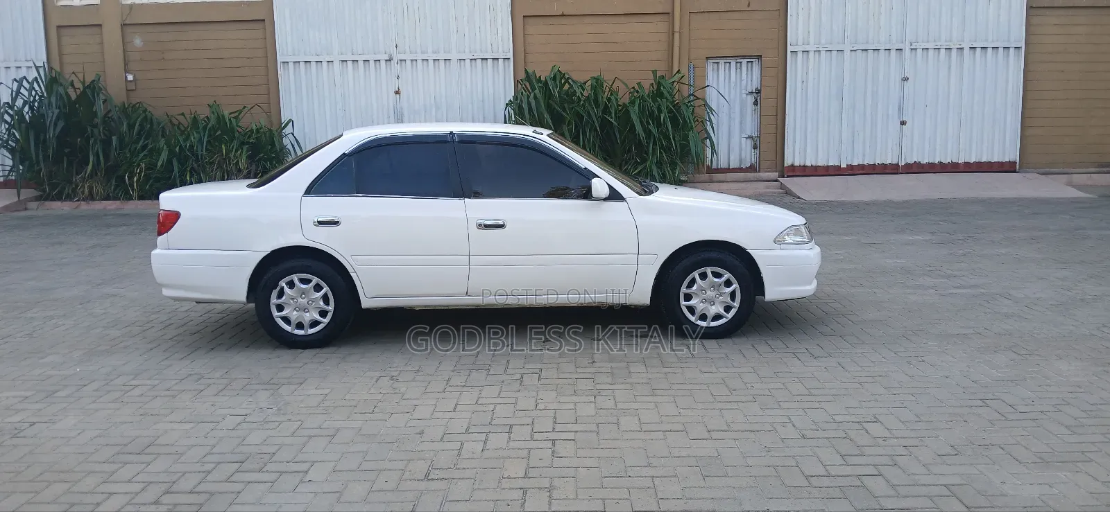 Toyota Carina 1.5 FWD Sedan 2001 White