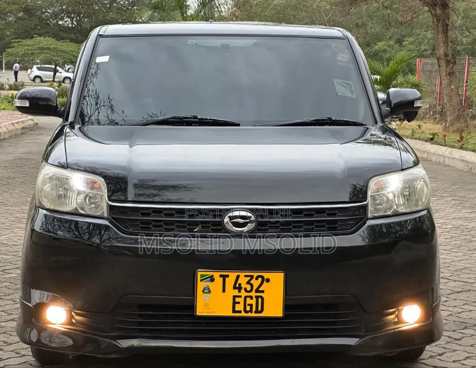 Toyota Corolla Rumion 2010 Black