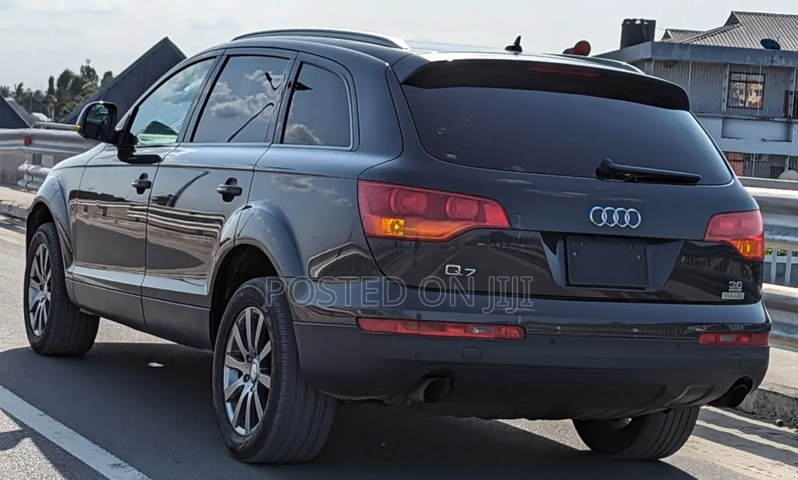 Audi Q7 2011 Gray