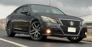 Toyota Crown 2014 Black