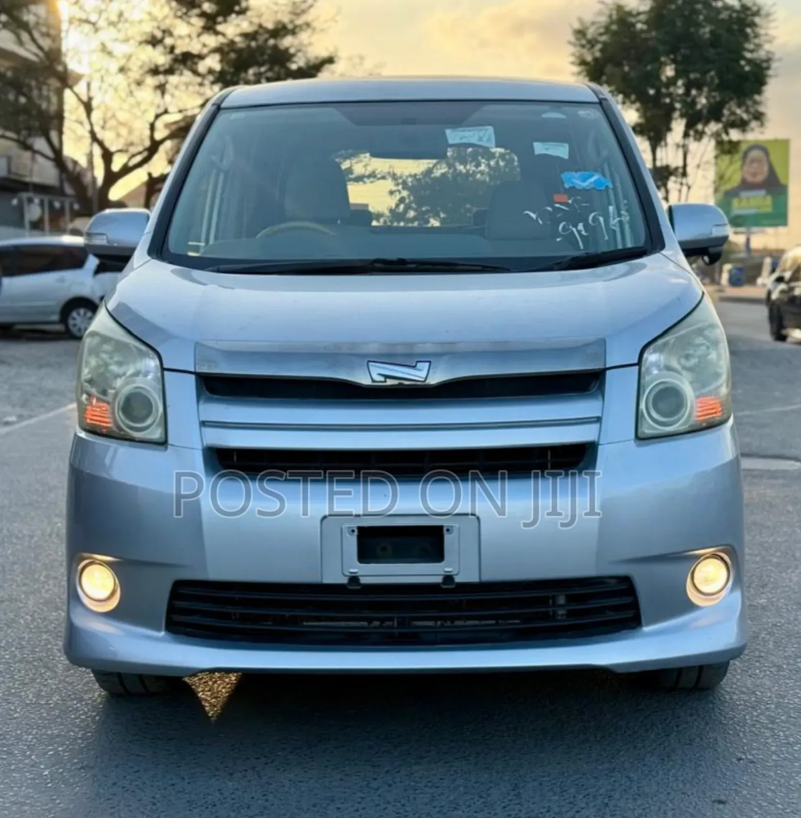Toyota Noah 2008 Silver