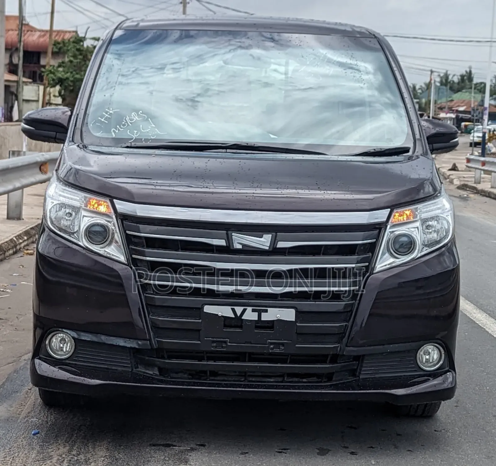 Toyota Noah 2016 Gray