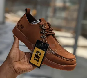 Men's Caterpillar Shoes Material Is Super Leather