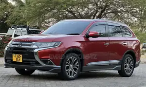 Mitsubishi Outlander 2017 Red