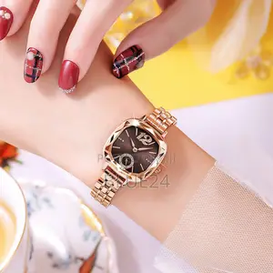 Luxury Watch for Women Fashion Square Women Quartz Watch Ladies