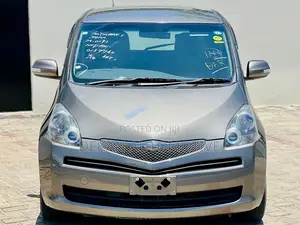 Toyota Ractis 1.5 FWD 2008 Gray