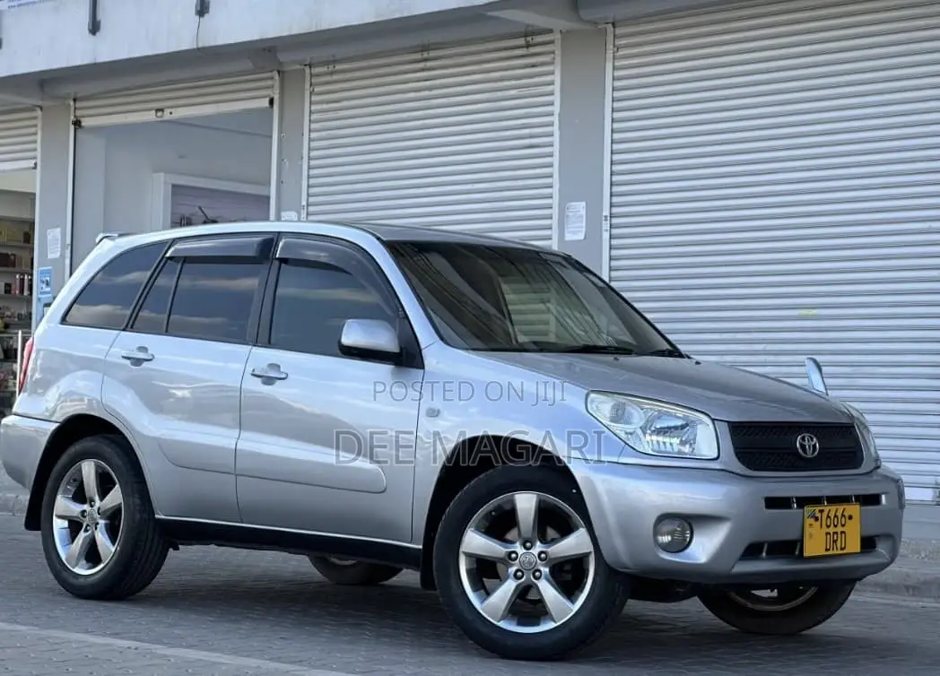 Toyota RAV4 1.8 2005 Silver