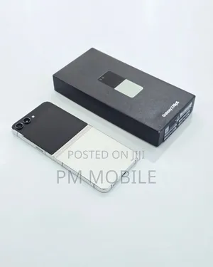 New Samsung Galaxy Z Flip 5 256 GB
