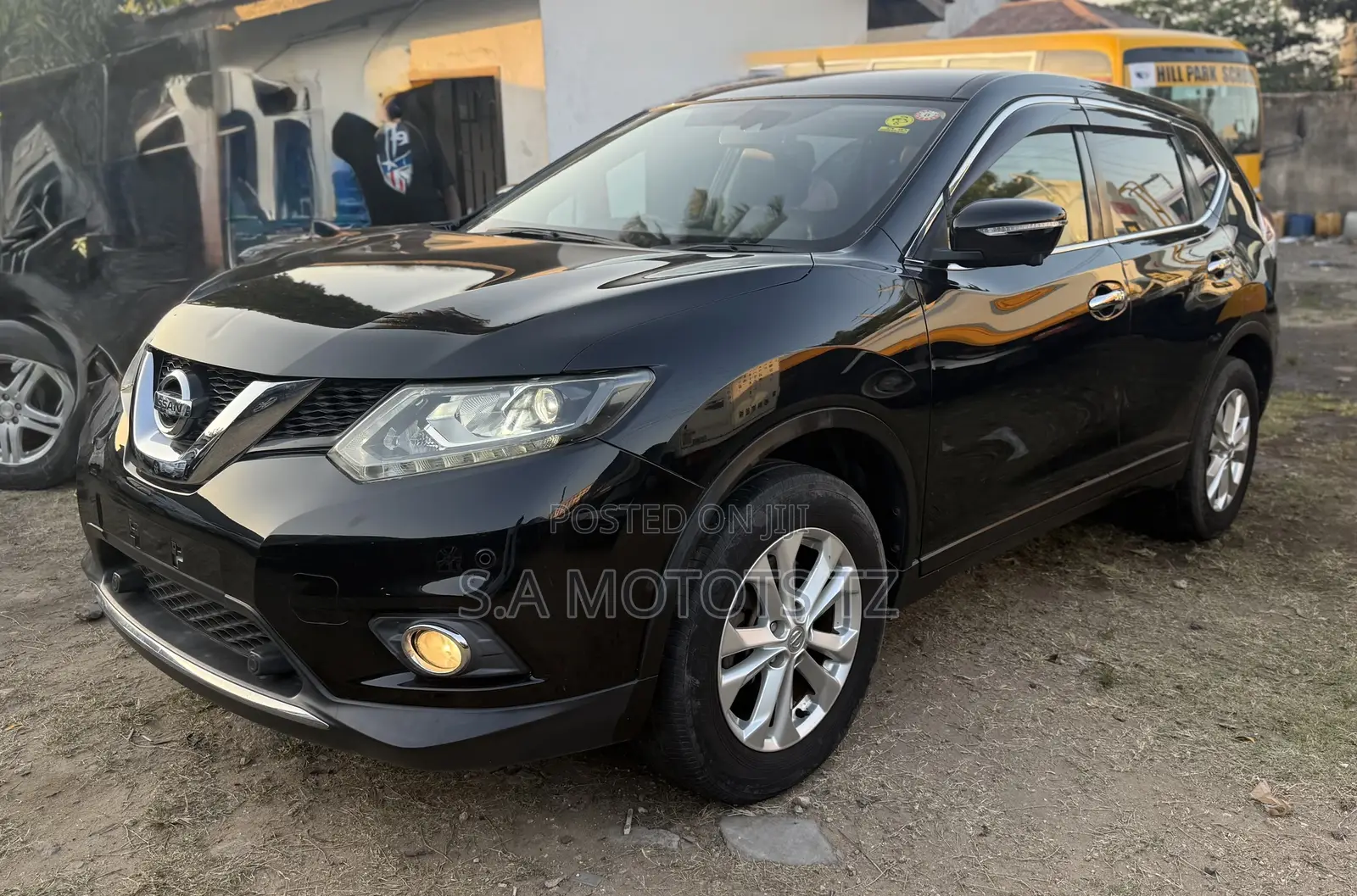 Nissan X-Trail 2.0 Petrol AWD 2015 Black