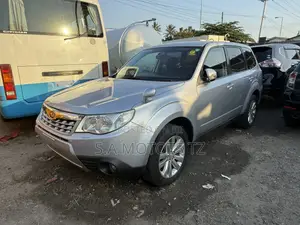 Subaru Forester 2.0D X 2011 Silver