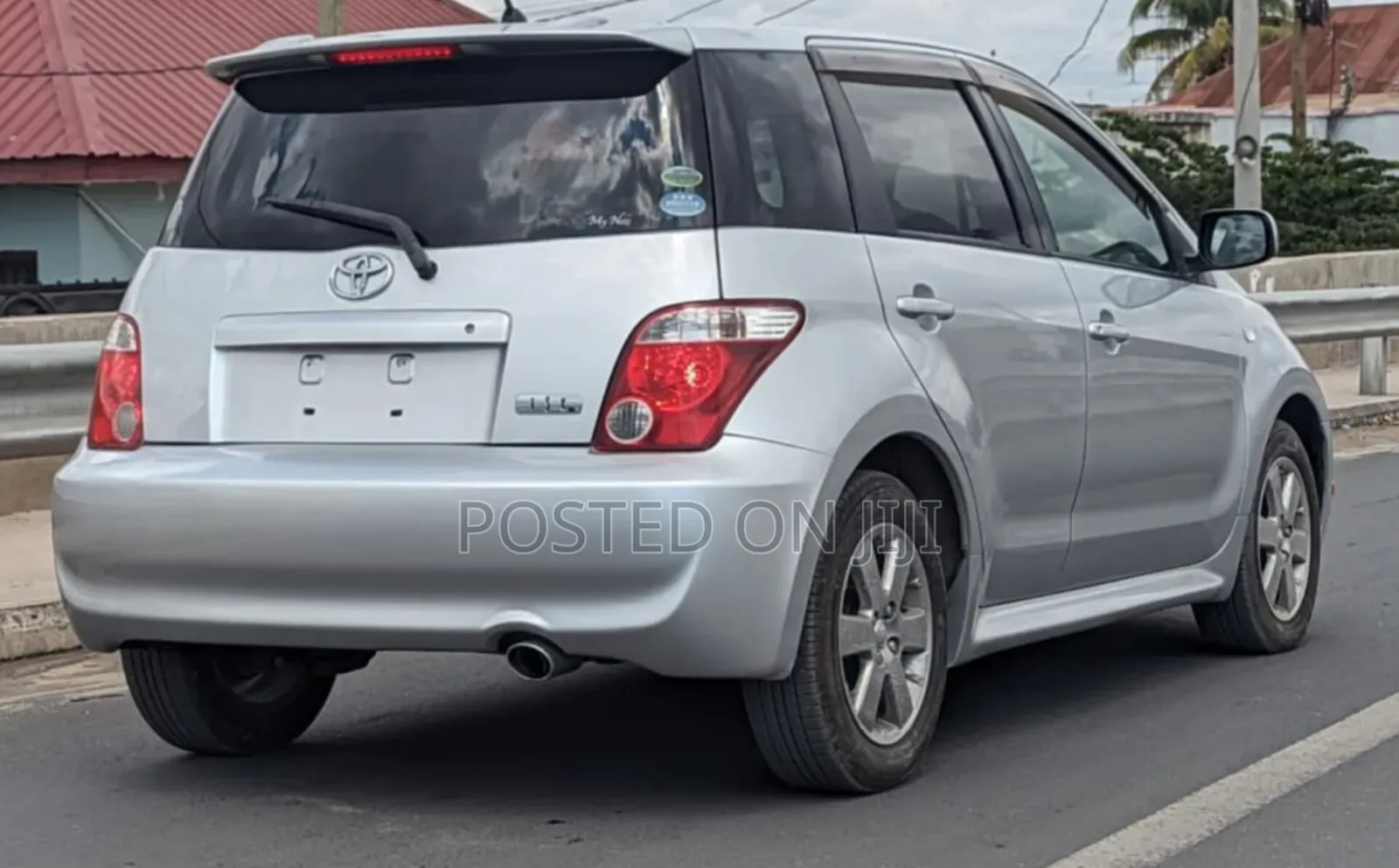 Toyota IST 2005 Silver