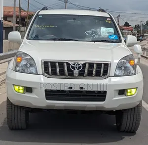 Toyota Land Cruiser 2008 White