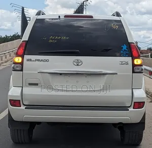 Toyota Land Cruiser 2008 White
