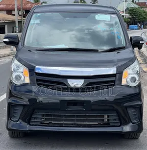 Toyota Noah 2012 Black