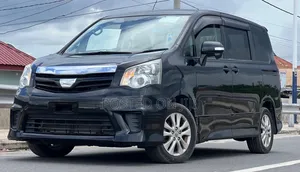 Toyota Noah 2012 Black