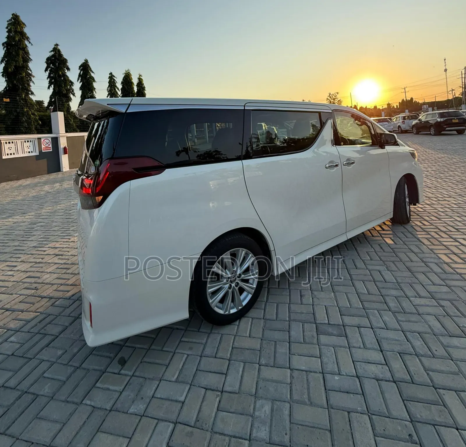 Toyota Alphard 2016 White