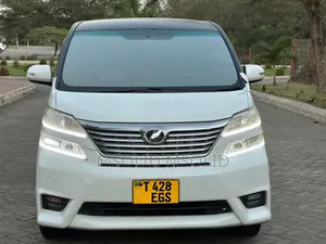 Toyota Vellfire 2008 White