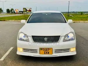 Toyota Crown 2004 Pearl