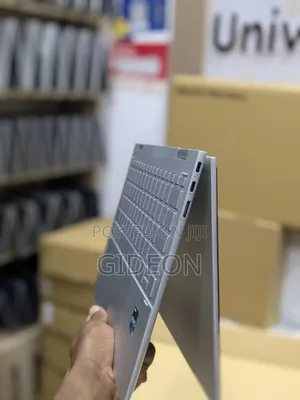 New Laptop HP Envy 13 16GB Intel Core I5 SSD 1T