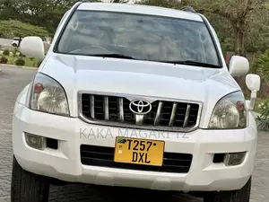 Toyota Land Cruiser Prado 2006 White