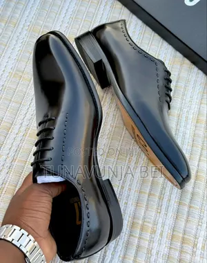 Cr7 Brand / Quality Leather Shoes / Black