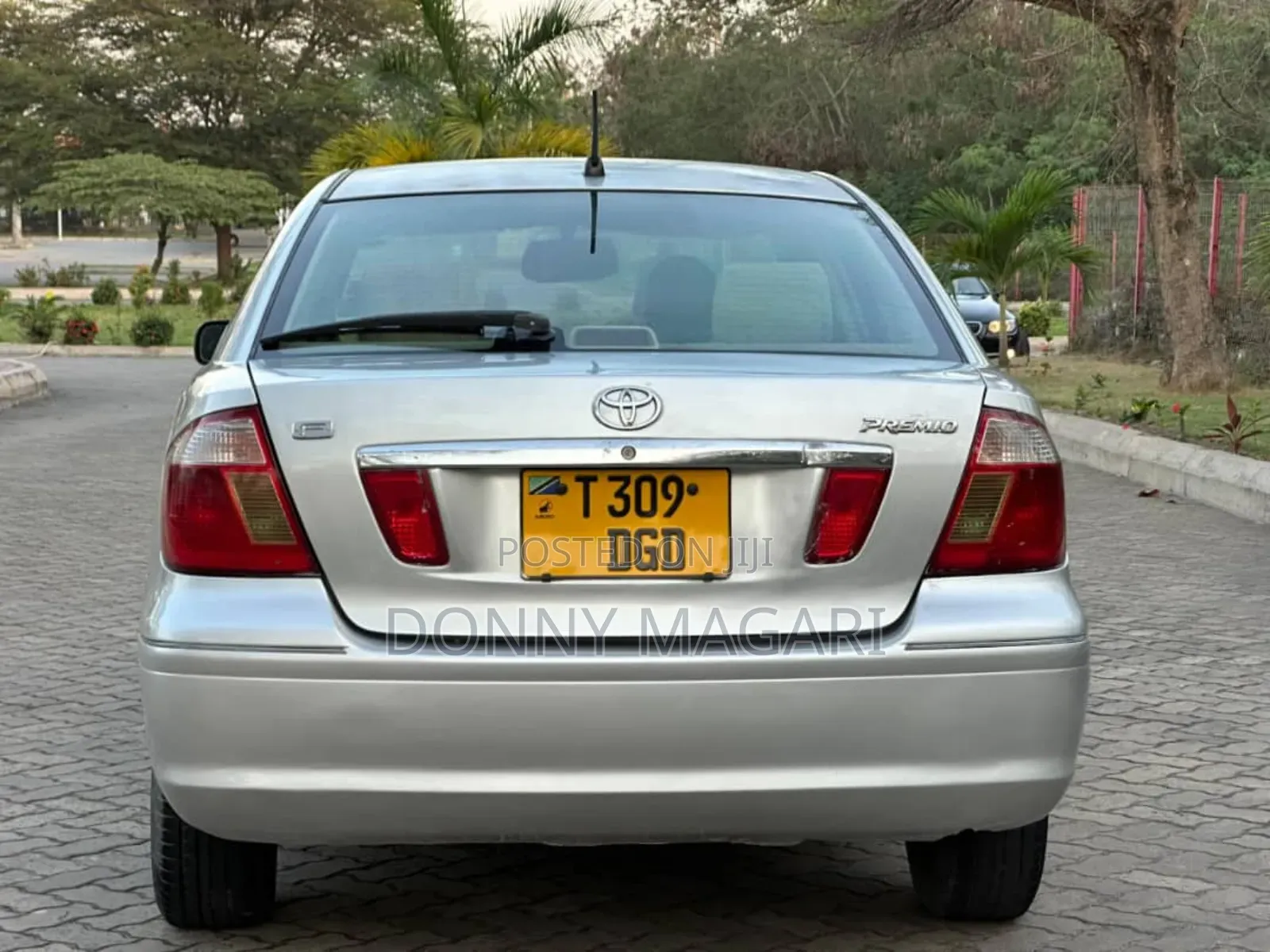 Toyota Premio 2005 Silver
