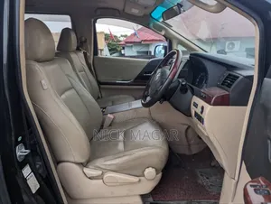 Toyota Alphard 2011 Black